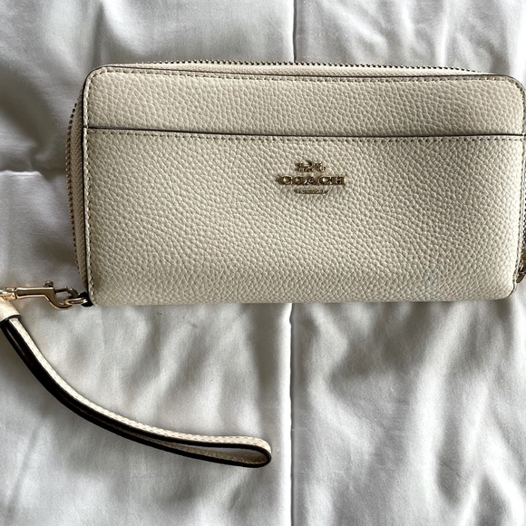Coach leather white/chalk colored crossbody bag and wallet - Picture 3 of 7